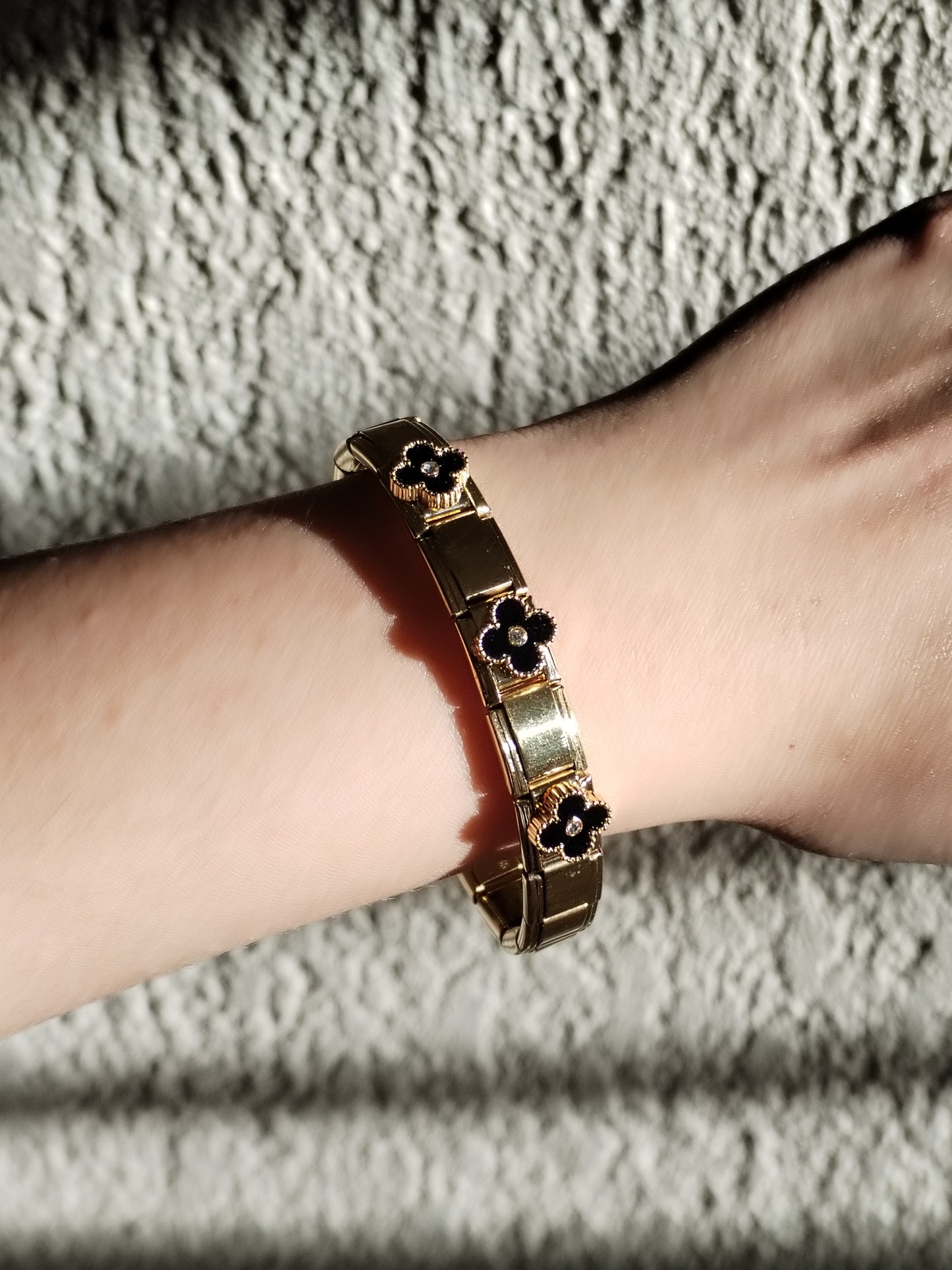 Noir Clover Bracelet